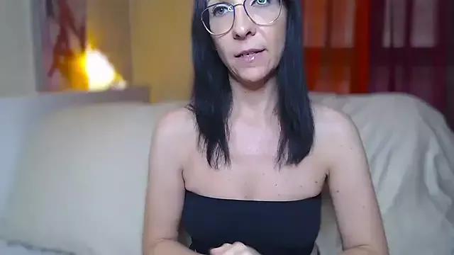 AshleyDark13 from StripChat is Freechat