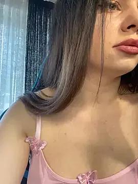 CurlyLara from StripChat is Freechat