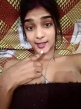 Rashmicut on StripChat